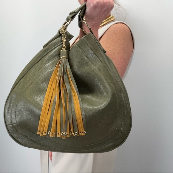 CHARMING CHARLIE Olive green tassel accent shoulder bag - Picture 2 of 13